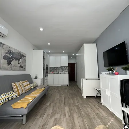 Holiday home Downtown 24 By Homing Torremolinos